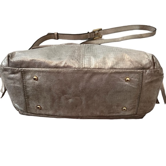 Aimee Kestenberg Gold Metallic Bali 2 Slouchy Foldover Crossbody Bag - Picture 3 of 12